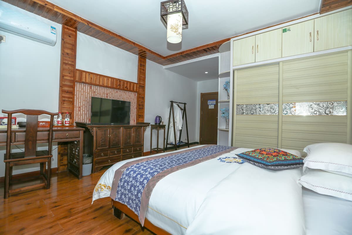 Deluxe Süit | Masa, dizüstü bilgisayar çalışma alanı, ses yalıtımı