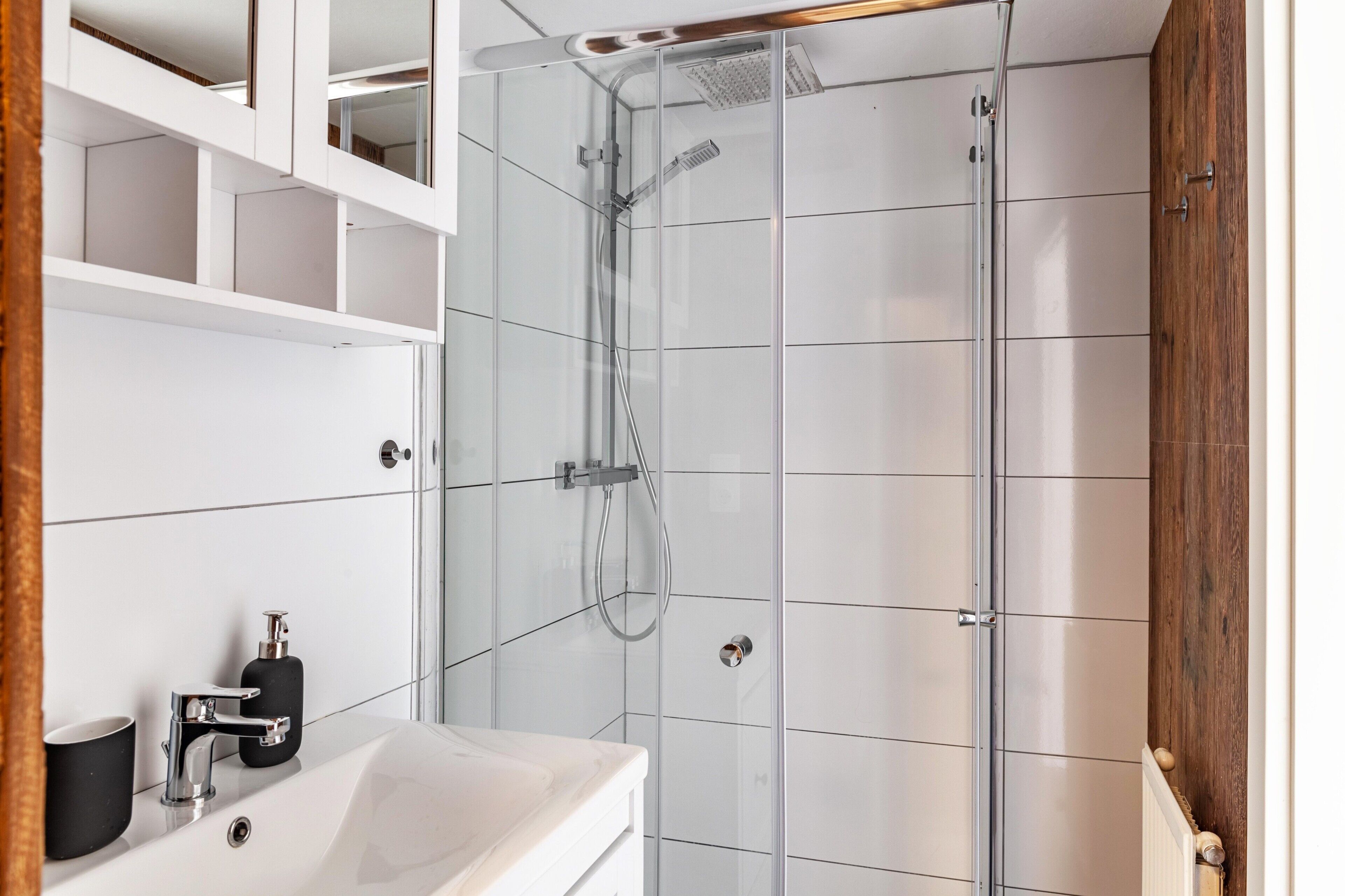 Bruser, hårtørrer, håndklæder