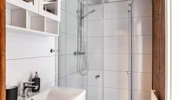 Bruser, hårtørrer, håndklæder