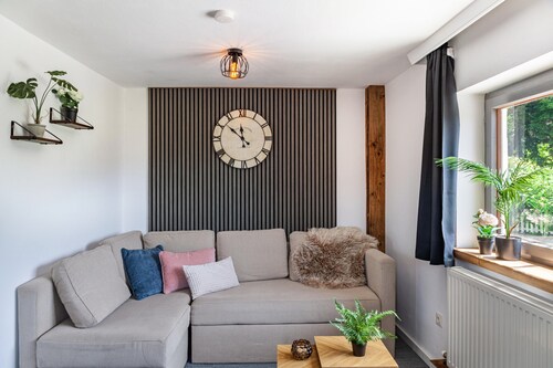 Ferienhaus'Feichtenhäusl 1' mit Bergblick, privater Terrasse und Wi-Fi