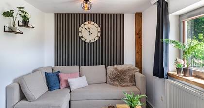 Ferienhaus'Feichtenhäusl 1' mit Bergblick, privater Terrasse und Wi-Fi