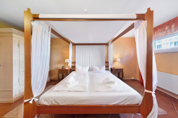 2 makuuhuonetta, silitysrauta/-lauta, ilmainen Wi-Fi, vuodevaatteet