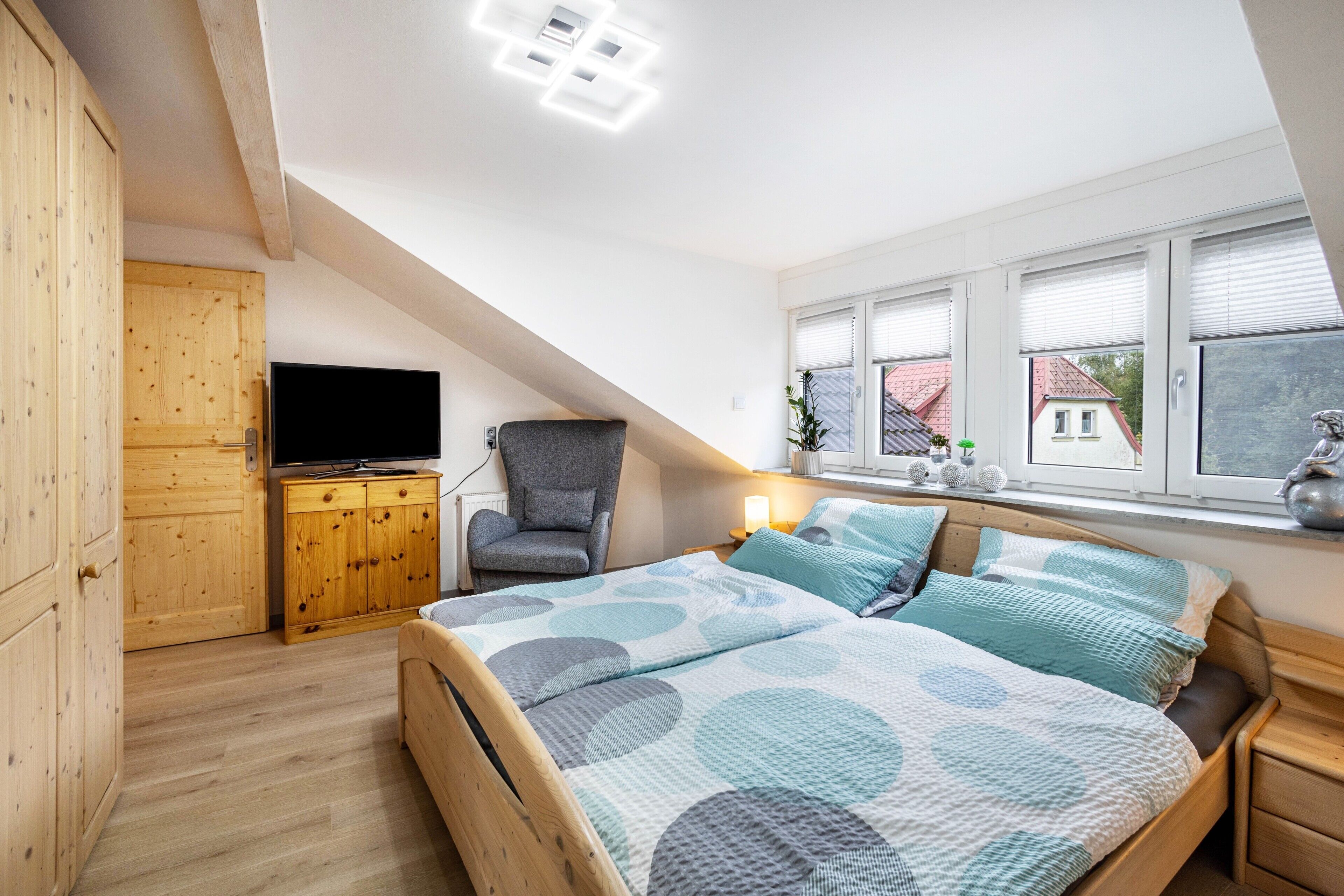 3 bedrooms, free WiFi, bed sheets