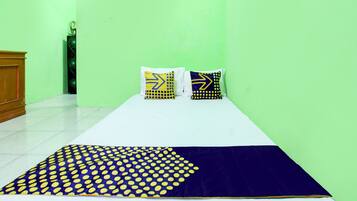 Standard Double Room | WiFi (free), bed sheets