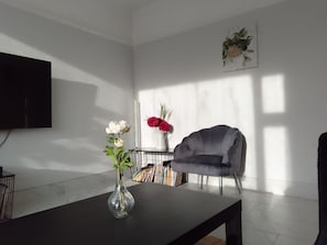 Smart TV, books