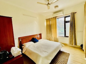 Deluxe Double Room | Free WiFi, bed sheets - Hotel Suryadev (Palampur)