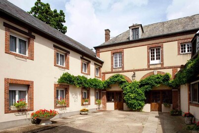 HÔTEL DU SAUMON