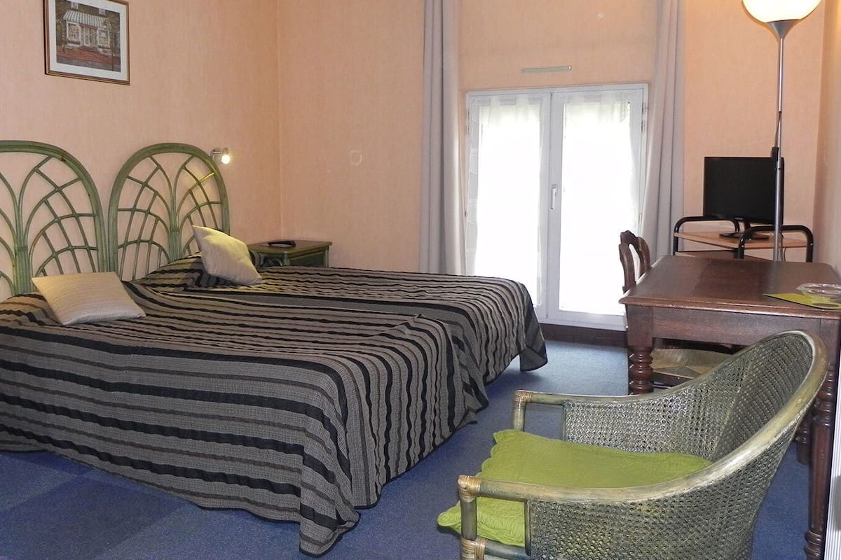 1 bedroom, desk, free WiFi