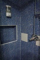 Camera Basic, 1 camera da letto, vista città | Bagno | Asciugacapelli, bidet, asciugamani, sapone