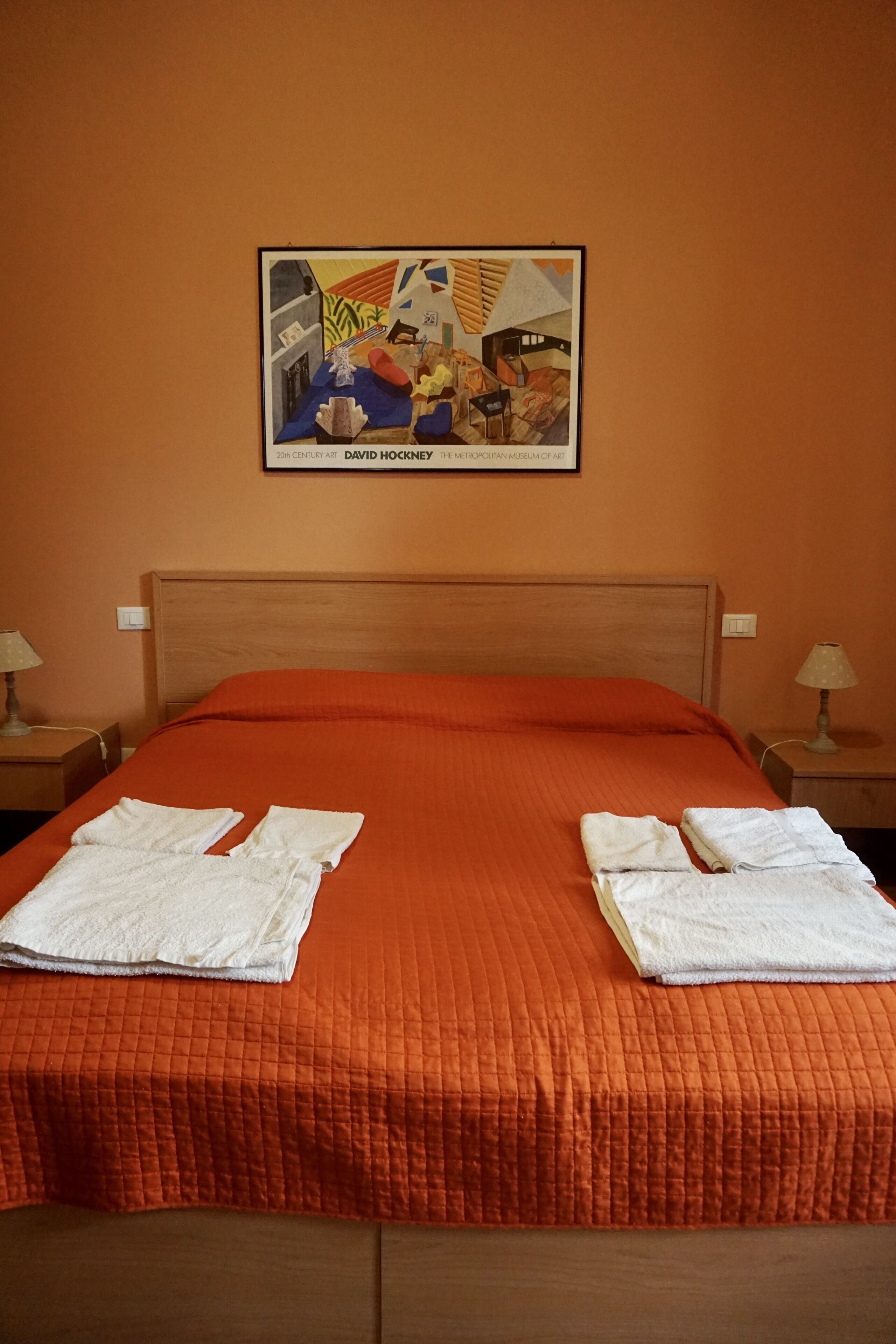 Basic-Zimmer, 1 Schlafzimmer, Stadtblick | Daunenbettdecken, Minibar, Schreibtisch, schallisolierte Zimmer