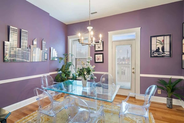 Dining - Vibrant Home: Historic Charm, Perfect Location (Louisville)