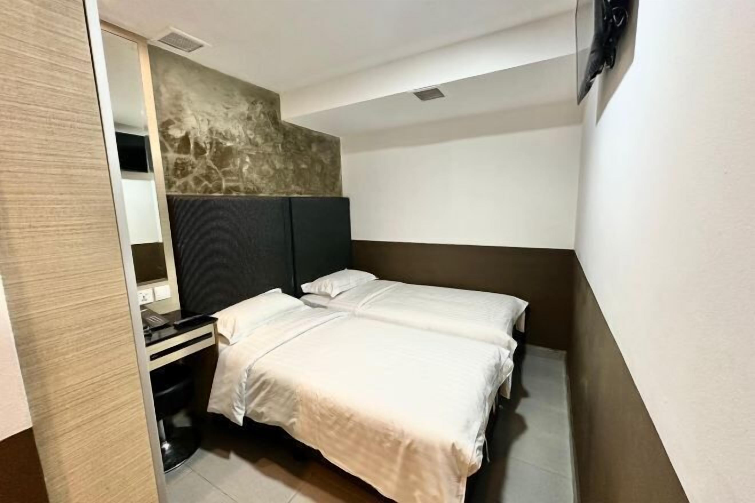 Desk, free WiFi, bed sheets