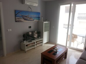 Living area - Amplio Apartamento con Terraza y Sofa Cama en Fuengirola Centro (Fuengirola)