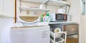 Basic Twin Room | Laundry