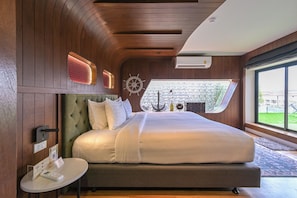 Quarto casal | Frigobar, cofres nos quartos, escrivaninha, Wi-Fi de cortesia