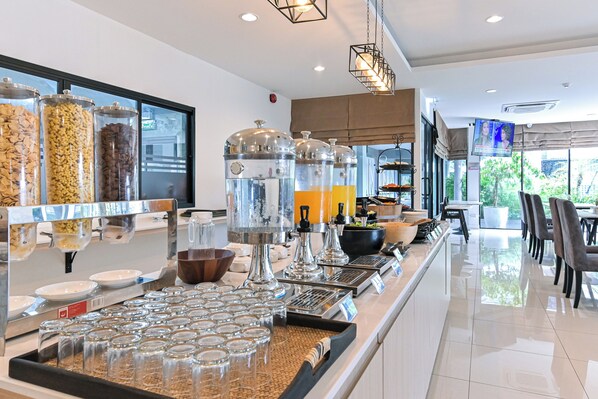 Petit déjeuner buffet