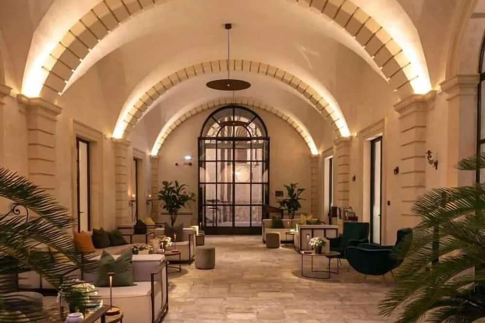 Palazzo Tafuri Boutique Hotel
