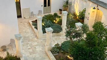 Camera Classic | Vista giardino