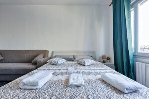 Rom – basic | Dundyner og wi-fi (inkludert)