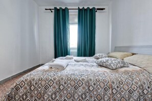 City Room | Down comforters, free WiFi - Venice H&S APT Private Room With AC (Mestre)