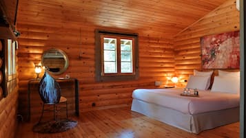 Family Cabin | 2 bedrooms, premium bedding, Tempur-Pedic beds, in-room safe