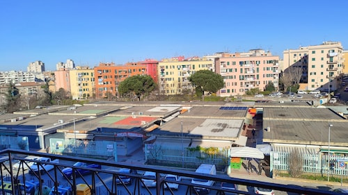 Third floor apartment near Vatican, Metro, parking, climate and free WiFi!