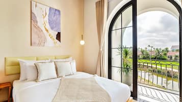 Egyptian cotton sheets, premium bedding, down comforters