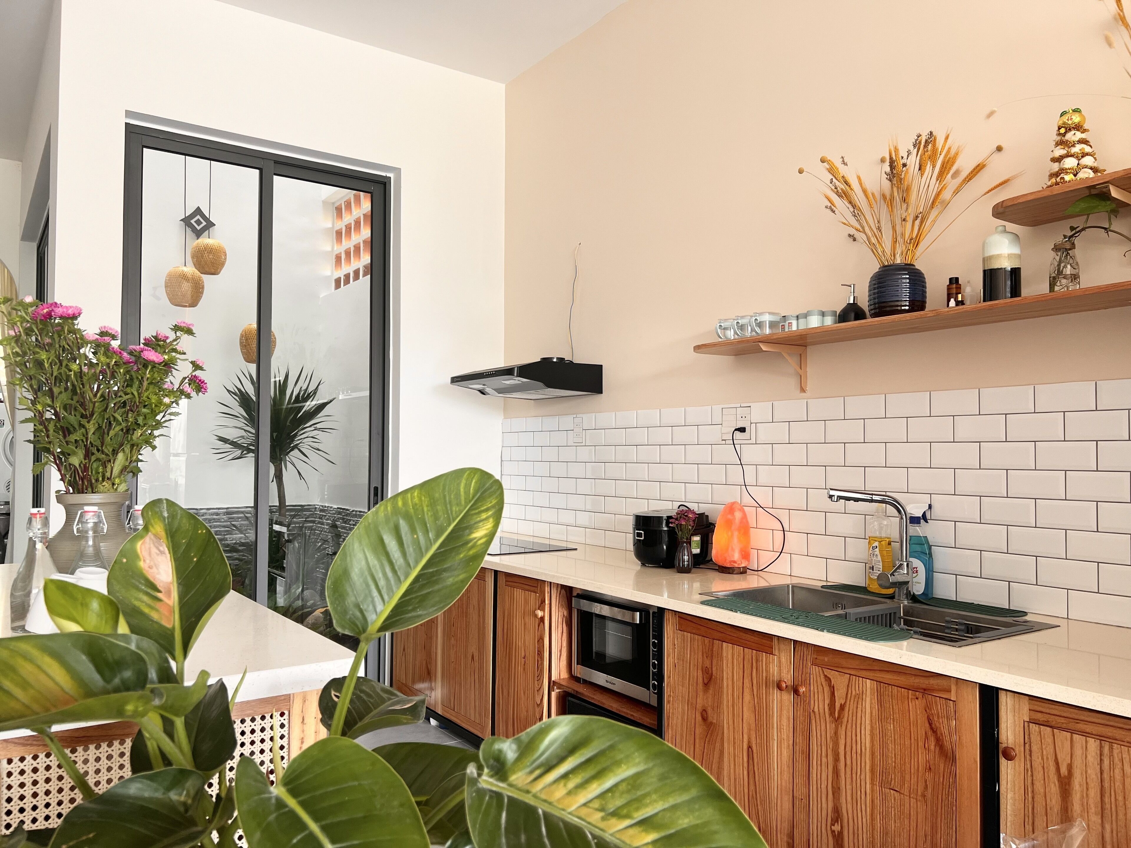 Mini-fridge, microwave, coffee/tea maker, electric kettle