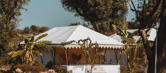 Riva Stays And Trails