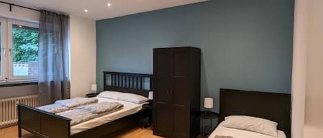 2 dormitorios, tabla de planchar con plancha, wifi y ropa de cama