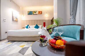 Literie hypoallergénique, minibar, coffres-forts dans les chambres