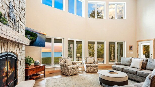 Smart TV, fireplace - Northern Door County Waterfront Home (Sturgeon Bay)
