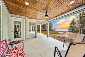 Terrace/patio - Northern Door County Waterfront Home (Sturgeon Bay)