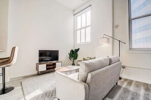 Fernseher, Arbeitsbereiche