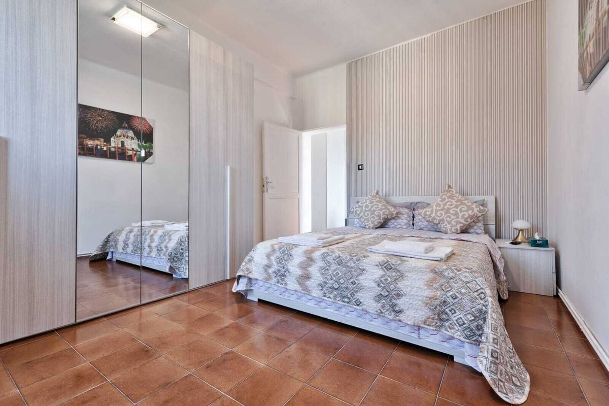 City Room