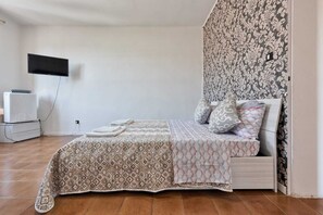 Basic Room | Free WiFi