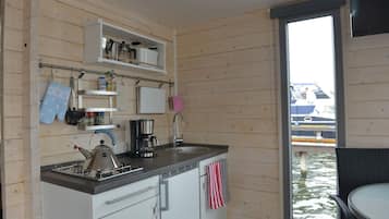 Apartment, 2 Bedrooms, Terrace, City View | Interior