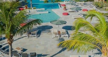 Ocean view vacation rental villa, private pool near beaches in Curaçao sleeps 4