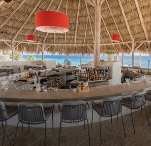 Bar (en la propiedad)