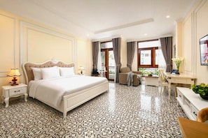 Leilighet – deluxe | Minibar, strykejern/-brett, wi-fi (inkludert) og sengetøy