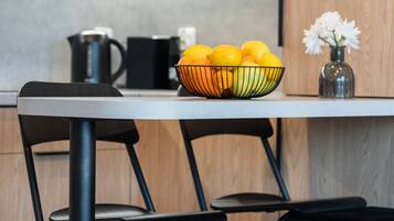 Microwave, dishwasher, coffee/tea maker, cookware/dishes/utensils