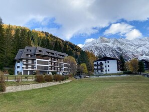 Exterior - Pepe's Home, comfort for couples or families.





 (Ponte di Legno)