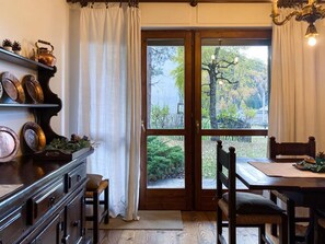 Interior - Pepe's Home, comfort for couples or families.





 (Ponte di Legno)