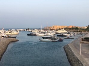 Marina - Beautiful two bedroom apartment in El Gouna two minute walk to Marina
(Hurghada)