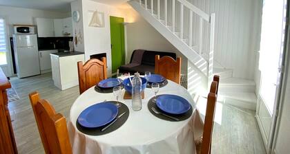 Maison 3 piÚces avec piscine chauffée & tennis, proche mer