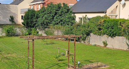 Charming Gîte in Medieval Town with Private Garden and Nearby Historic Sites