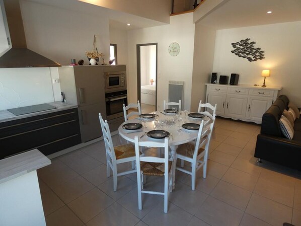 Dining - Modern apartment for 6, terrace and parking in Notre-Dame-de-Monts (Notre-Dame-de-Monts)