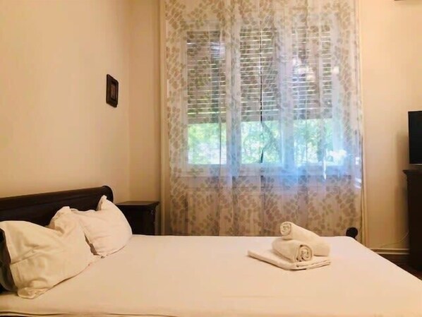 2 Schlafzimmer, Bügeleisen/Bügelbrett, WLAN, Bettwäsche