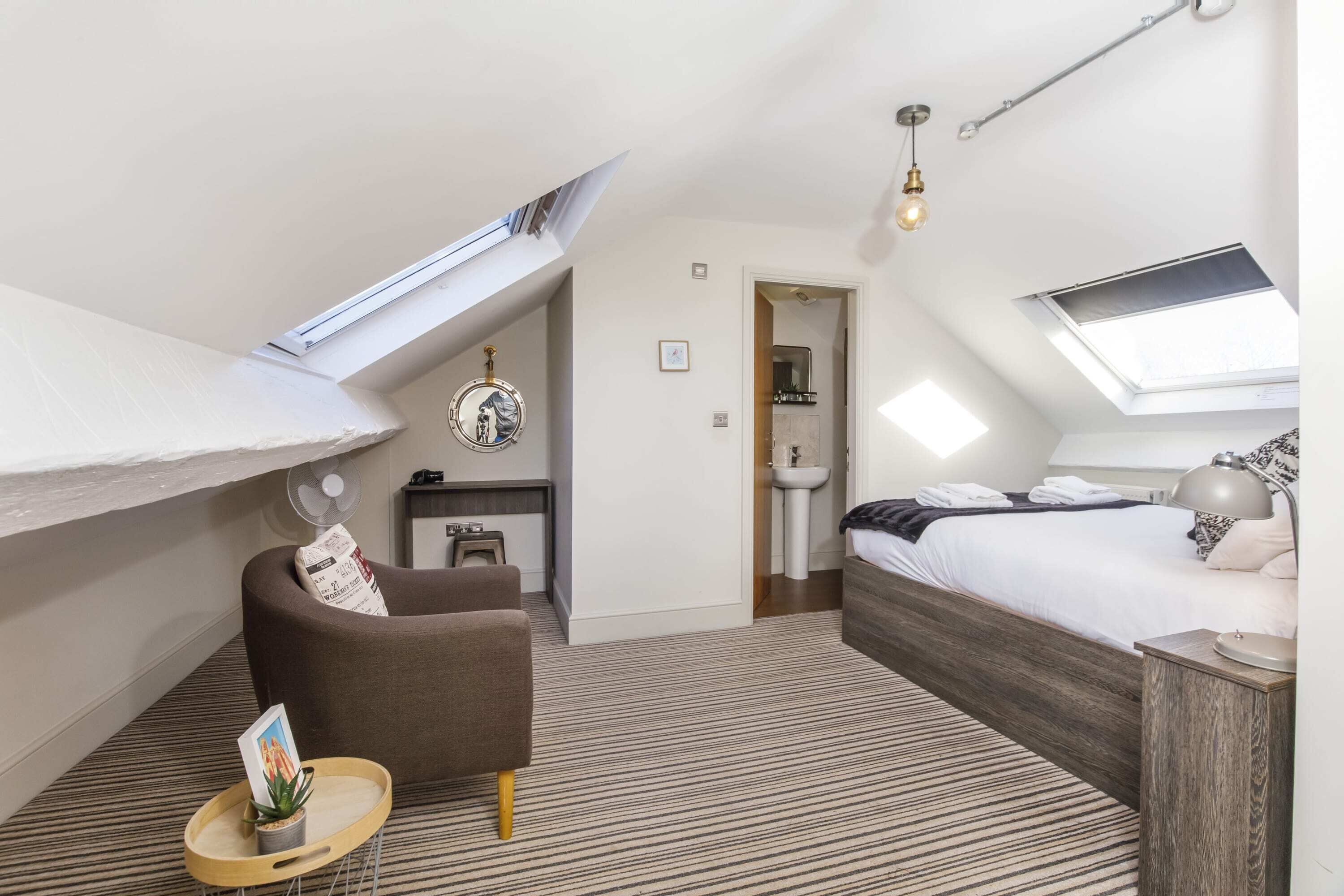 3 bedrooms, iron/ironing board, travel cot, WiFi