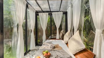 2 habitaciones, escritorio, tabla de planchar con plancha y wifi